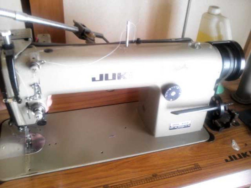 JUKI DDL-506 自動糸切り ミシン (小鳥遊様) - 群馬県の家電